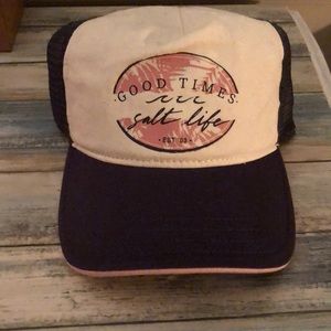 Salt life trucker hat NWT